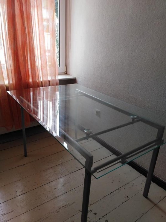 Table- Glastisch für Selbstabholer zu verschenken in ...