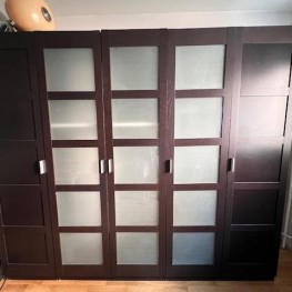 Kleiderschrank