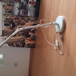 Schreibtischlampe zu verschenken