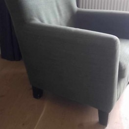 Sessel mit Hocker 2