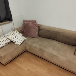 Beiges Schlafsofa in Hannover Südstadt zu verschenken