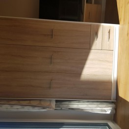 Als Geschenk- Schrank und Kommode 