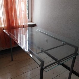 Table- Glastisch für Selbstabholer