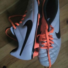 Fußballschuhe: Größe 42 Nike